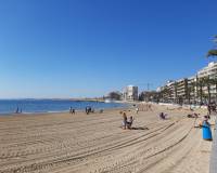 100 metros de la playa | Apartamento con vistas al mar en venta en Torrevieja