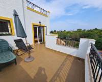 Alquiler a largo plazo - Casa Adosada - Torrevieja - Los balcones