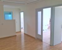 Hall | Comprar apartamento cerca de la playa en Torrevieja