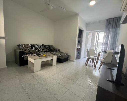 Квартира / Квартира - Long time Rental - Torrevieja - rent-668o