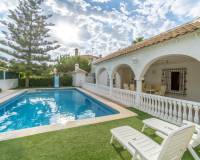 tekrar satış - Villa - Orihuela Costa - Punta Prima