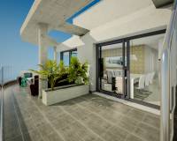 Terrasse | Neues Penthouse mit Solarium und Meeresnähe zum Verkauf in Torrevieja