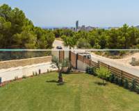 Villa in Finestrat with beaches just 10 minutes away.