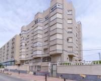 Wiederverkauf - Apartment/Flat - Torrevieja - Punta Prima