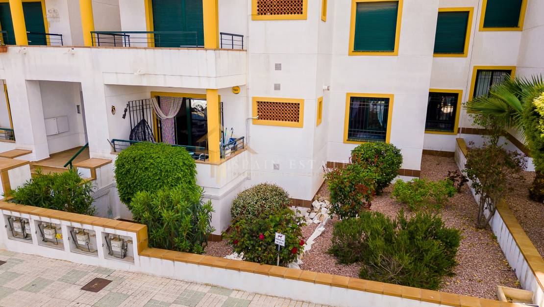 Alquiler a largo plazo - Apartamento / Piso - Orihuela Costa - Villamartín