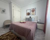 Alquiler a largo plazo - Apartamento / Piso - Torrevieja Centro - Torrevieja
