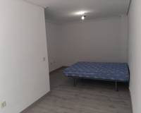 Alquiler a largo plazo - Apartamento / Piso - Torrevieja - Centro