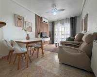 Alquiler a largo plazo - Apartamento / Piso - Torrevieja - El Acequión