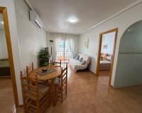 Alquiler a largo plazo - Apartamento / Piso - Torrevieja - España