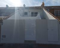 Alquiler a largo plazo - Apartamento / Piso - Torrevieja - Los balcones