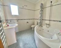 Alquiler a largo plazo - Ático - Torrevieja - Habaneras