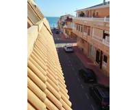 Alquiler a largo plazo - Ático - Torrevieja - Playa de los Naufragos