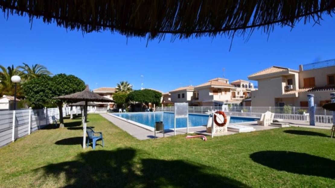 Alquiler a largo plazo - Casa Adosada - Orihuela Costa - Playa Flamenca