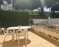 Alquiler a largo plazo - Casa Adosada - Torrevieja - Torreblanca