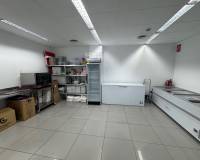 Alquiler a largo plazo - Local  - Elche