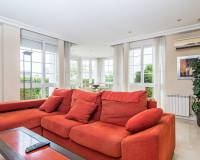 Alquiler a largo plazo - Villa - La veleta