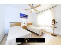 Alquiler a largo plazo - Villa - Orihuela Costa - Campoamor