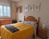 Alquiler a largo plazo - Villa - Orihuela Costa - La Florida