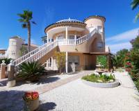 Alquiler a largo plazo - Villa - Orihuela Costa - La Florida
