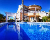 Alquiler a largo plazo - Villa - Orihuela Costa - La Florida