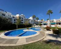 Alquiler a largo plazo - Villa - Orihuela Costa - Los Dolses