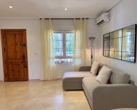Alquiler a largo plazo - Villa - Orihuela Costa - Los Dolses