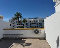 Alquiler a largo plazo - Villa - Orihuela Costa - Los Dolses