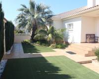 Alquiler a largo plazo - Villa - Torrevieja - Los balcones