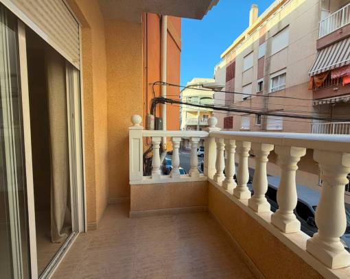 Apartamento / Piso - Alquiler a largo plazo - Torrevieja Centro - Torrevieja
