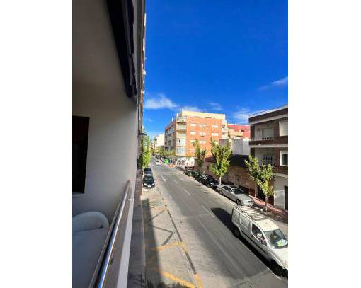 Apartamento / Piso - Alquiler a largo plazo - Torrevieja - España