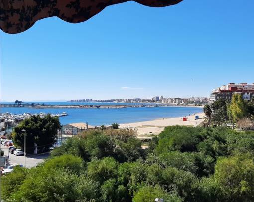 Apartamento / Piso - Alquiler a largo plazo - Torrevieja - Puerto