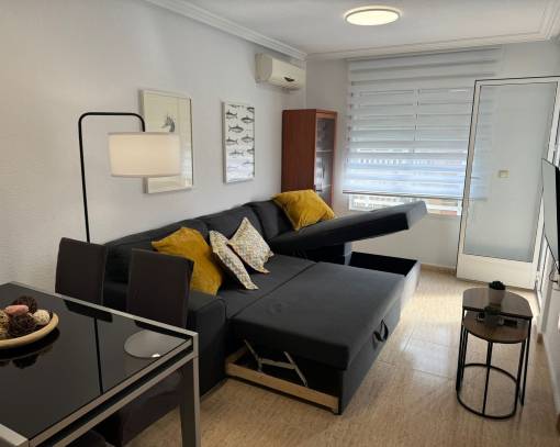 Apartamento / Piso - Alquiler a largo plazo - Torrevieja - Torrevieja