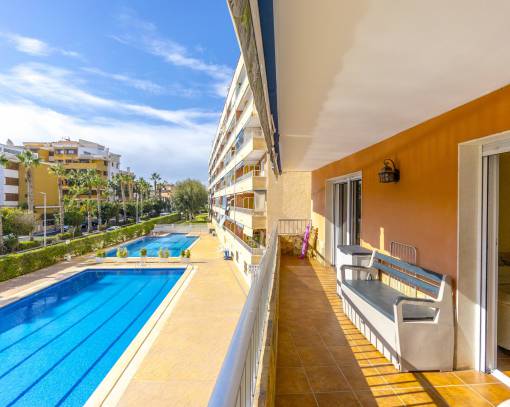 Apartamento / Piso - Reventa - Punta Prima - El Acequión