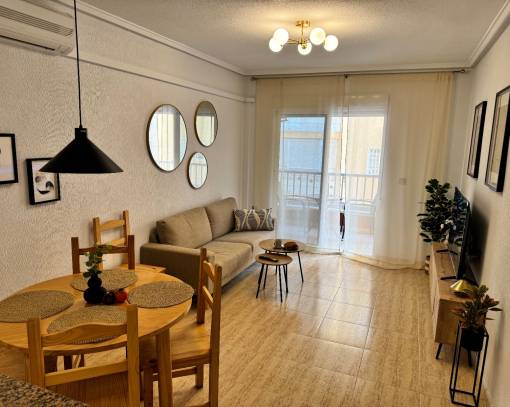 Apartamento / Piso - Reventa - Torrevieja Centro - Torrevieja