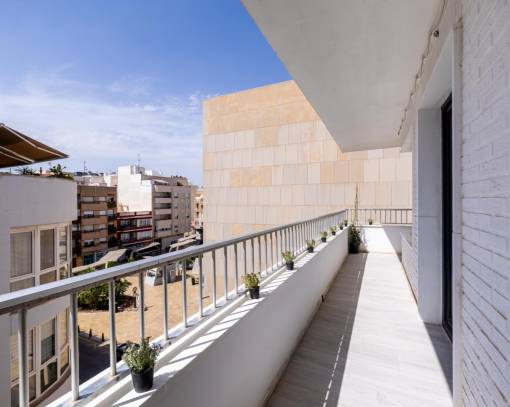 Apartamento / Piso - Reventa - Torrevieja Centro - Torrevieja