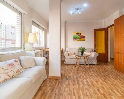 Apartamento / Piso - Reventa - Torrevieja - SEF-16818