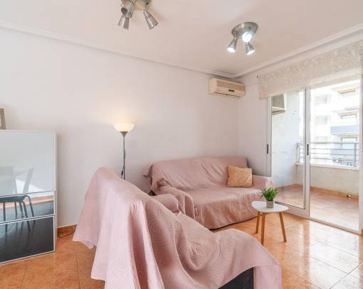 Apartamento / Piso - Reventa - Torrevieja - SEF-59108