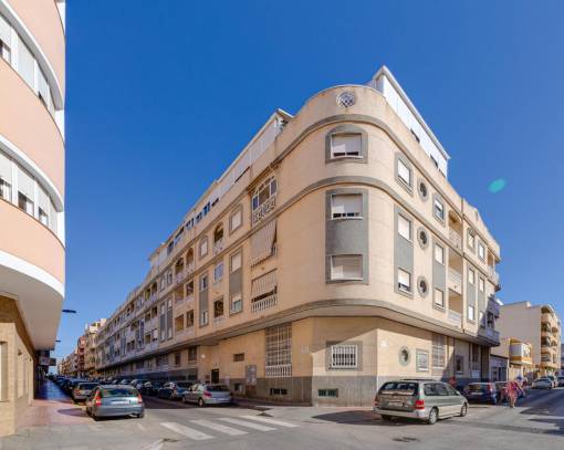 Apartman dairesi - tekrar satış - Torrevieja Centro - SE00-345B