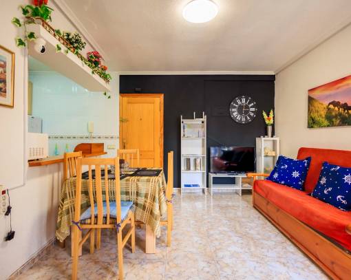 Apartman dairesi - tekrar satış - Torrevieja Centro - SE00-412B