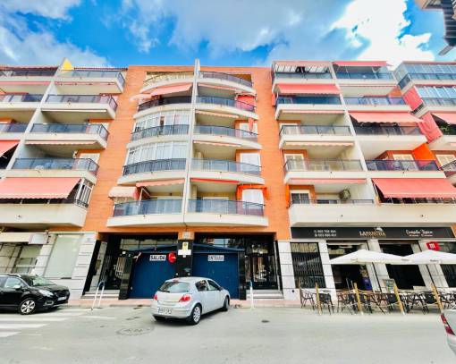 Apartman dairesi - tekrar satış - Torrevieja - SES-51902