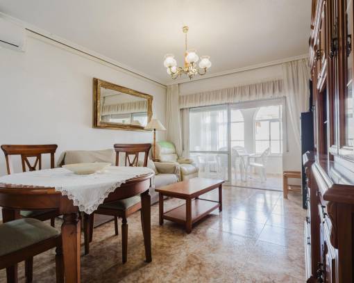 Apartman dairesi - tekrar satış - Torrevieja - SES-71607