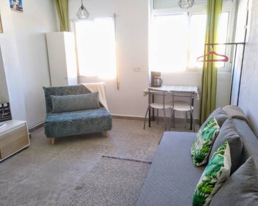 Apartment/Flat - Kort tid utleie - Torrevieja - Rent:-580v