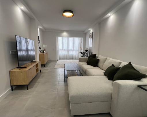 Apartment/Flat - Long time Rental - Torrevieja Centro - rent-1032-o