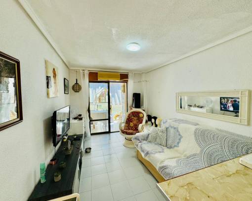 Apartment / Flat - Resale - Torrevieja - La Siesta