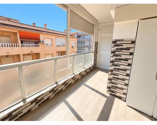 Apartment / Flat - Resale - Torrevieja - Playa de los Naufragos