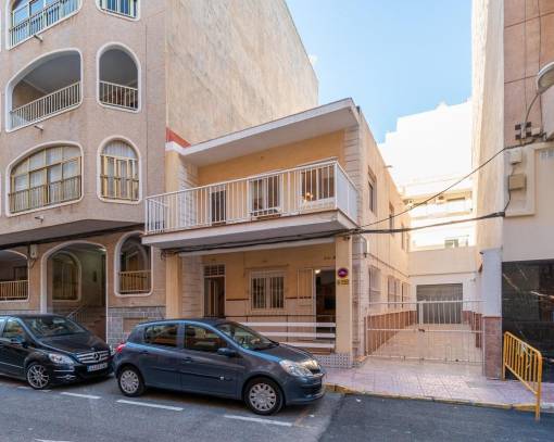 Apartment / Flat - Resale - Torrevieja - Playa del Cura