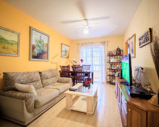 Apartment / Flat - Resale - Torrevieja - SE00-259L