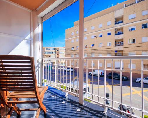 Apartment / Flat - Resale - Torrevieja - SE00-379B