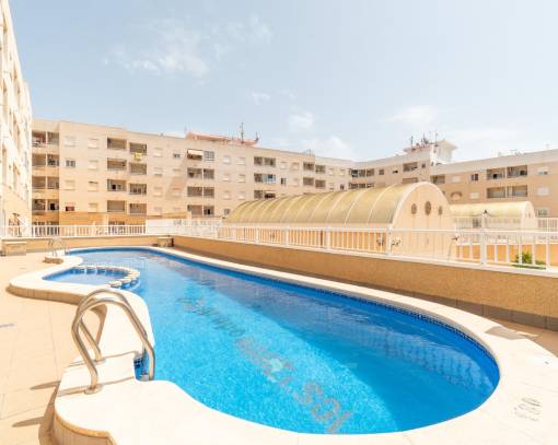 Apartment / Flat - Resale - Torrevieja - SEF-53061