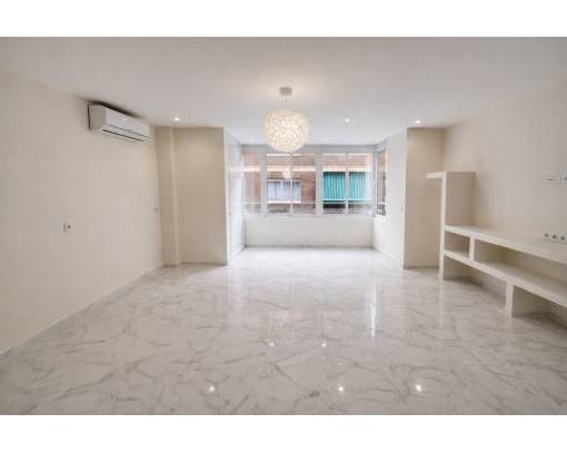 Apartment / Flat - Resale - Torrevieja - SES-56766